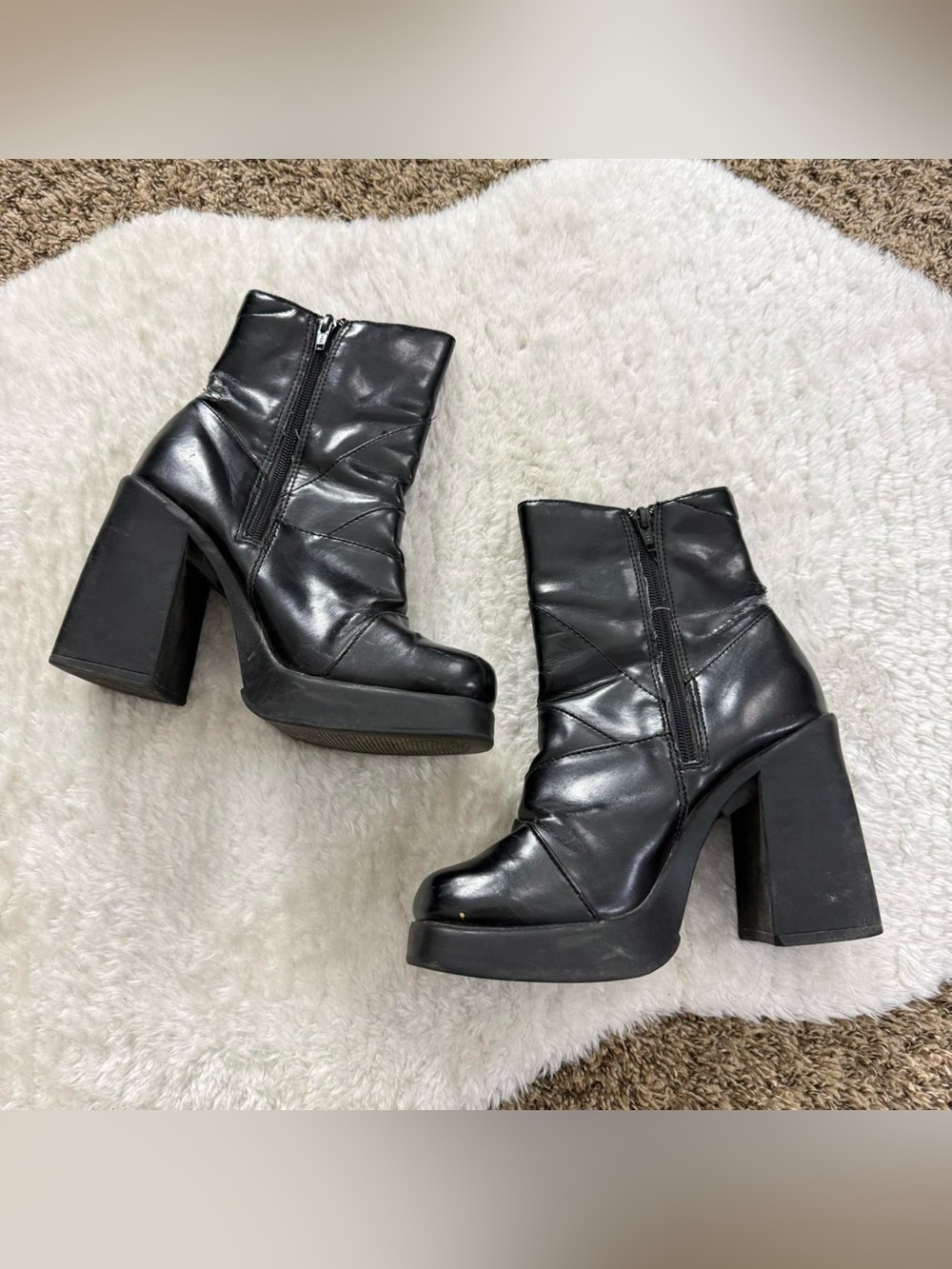90’s grunge mall goth faux leather patchwork chunky platform boots - Picture 3 of 5